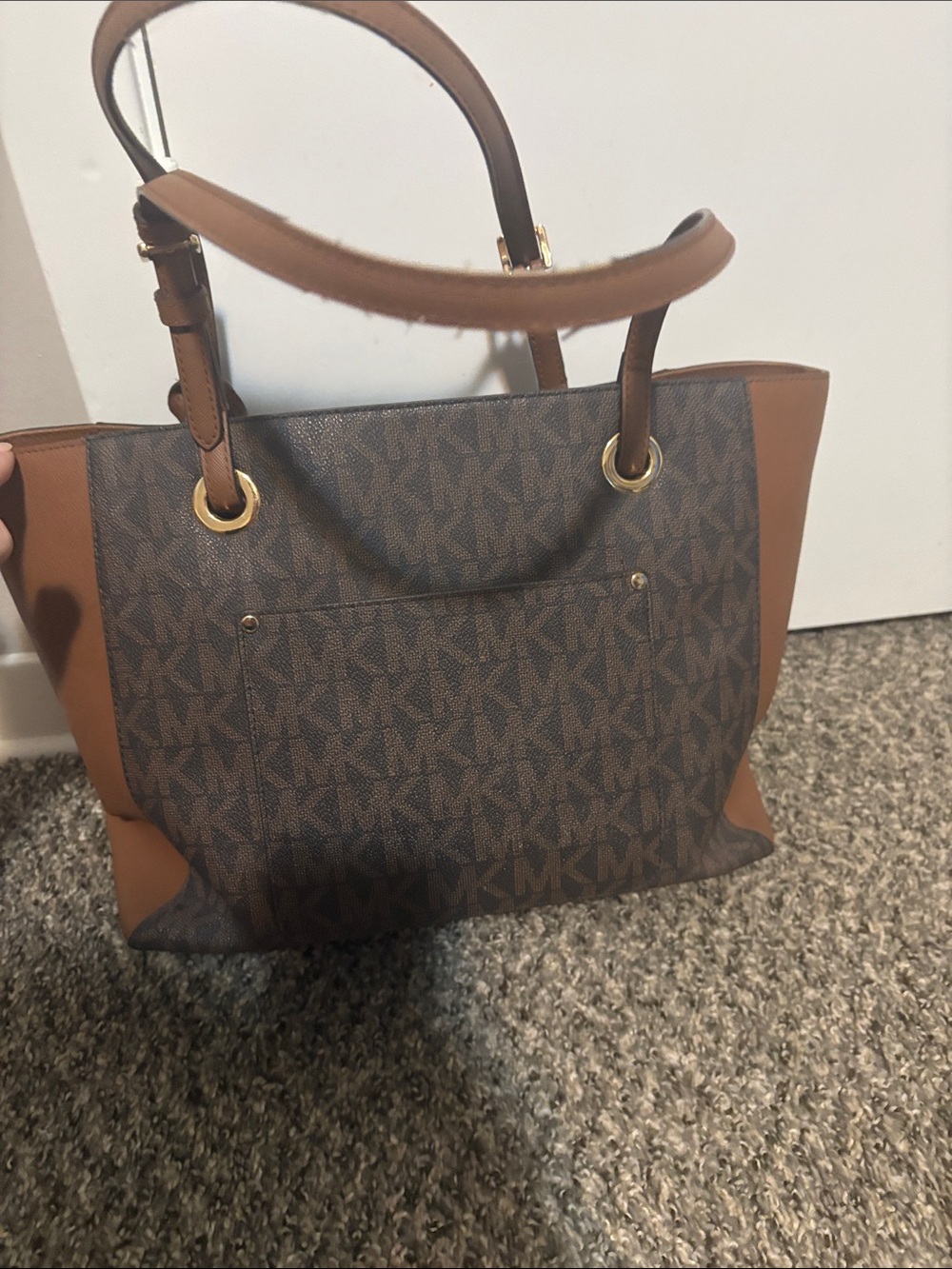 Michael Kors Brown Logo Tote with Tan Trim and Matching Wristlet - Picture 4 of 11
